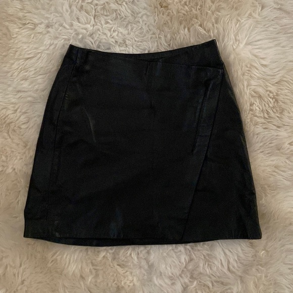 MARKOO, Black Leather Skirt - Picture 2 of 10